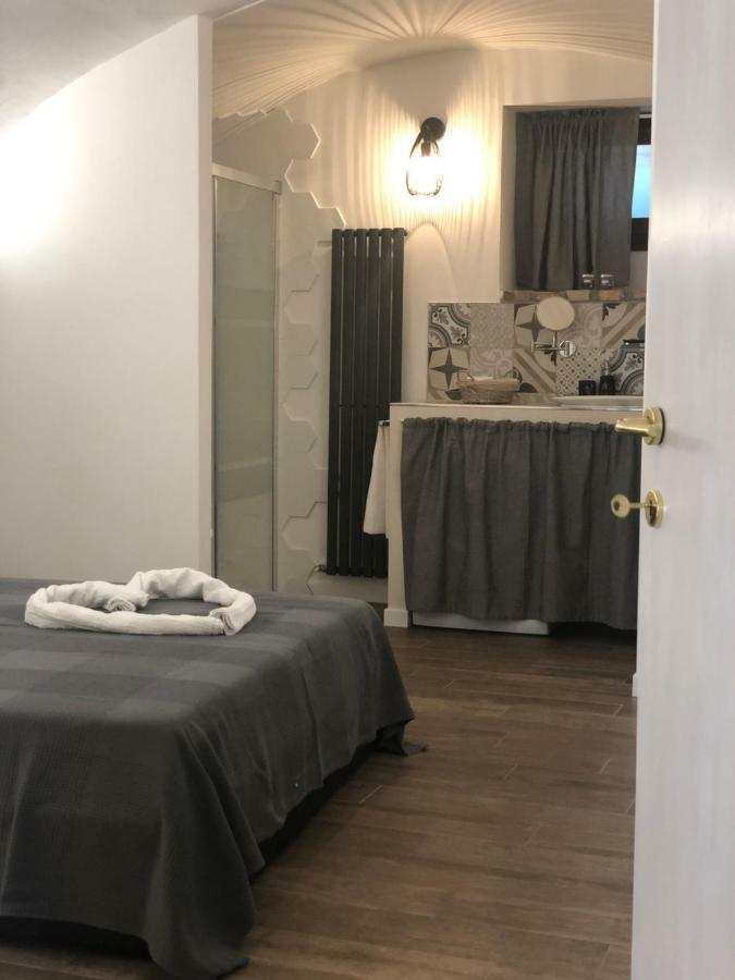 Tree House Apartment Polpenazze del Garda Bagian luar foto