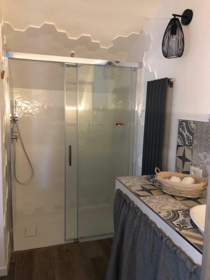 Tree House Apartment Polpenazze del Garda Bagian luar foto