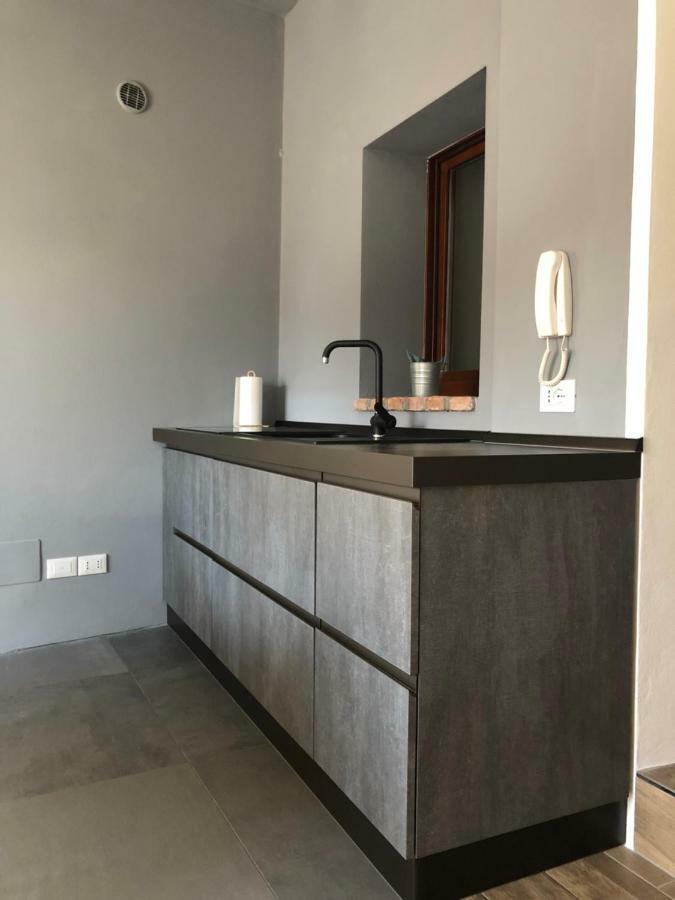Tree House Apartment Polpenazze del Garda Bagian luar foto